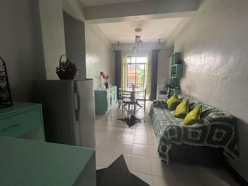 Great place to accommodate family for vacation with terrace!