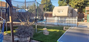 Property grounds - Delightful 1 BR - RV, Not far from the beach (Torrance)