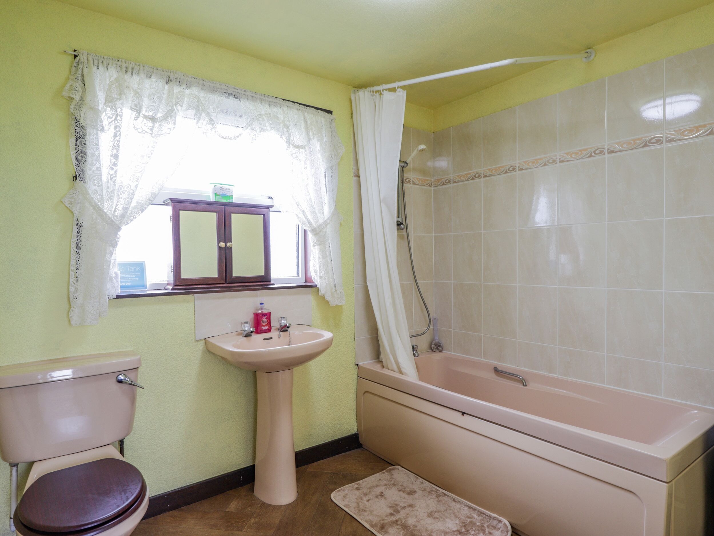 Cottage | Interior