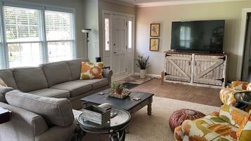 Télévision, cheminée