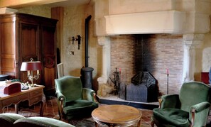 Interior - The Manoir de Pimelles is located in Burgundy 2h15 from Paris (PIMELLES)