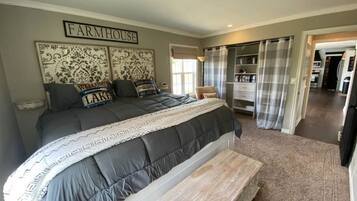 4 Schlafzimmer, Bügeleisen/Bügelbrett, kostenloses WLAN, Bettwäsche