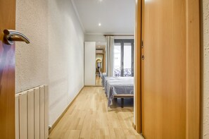 3 bedrooms, iron/ironing board, WiFi