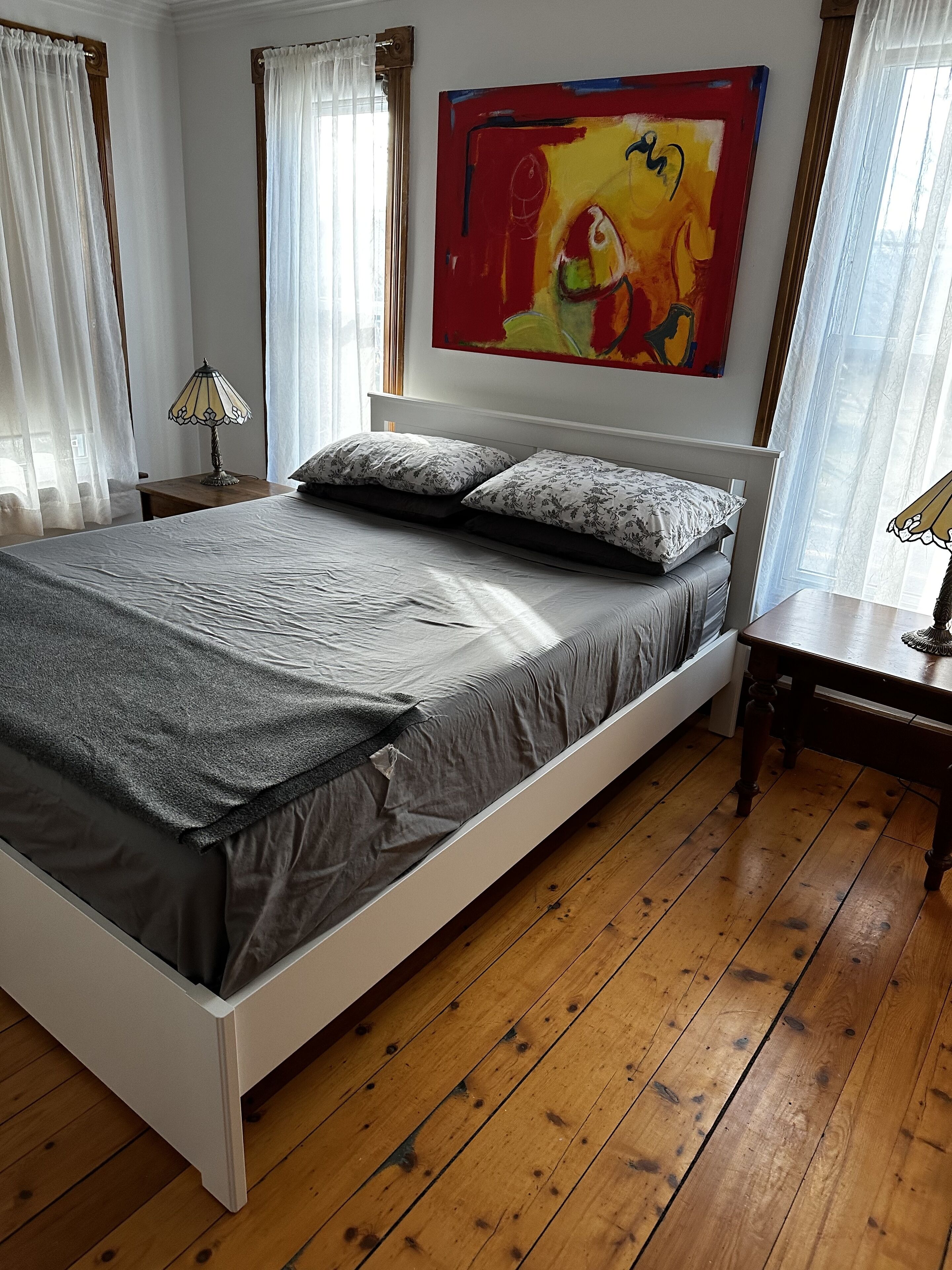 3 bedrooms, iron/ironing board, travel cot, free WiFi