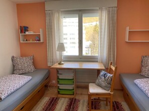 2 bedrooms, Internet