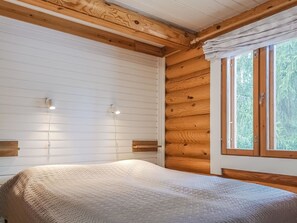 2 bedrooms, WiFi, wheelchair access