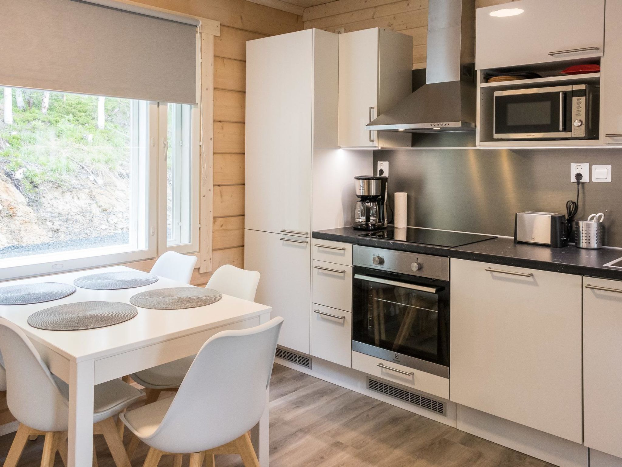 Réfrigérateur, micro-ondes, lave-vaisselle