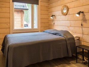 1 quarto, berço de viagem, acesso à internet