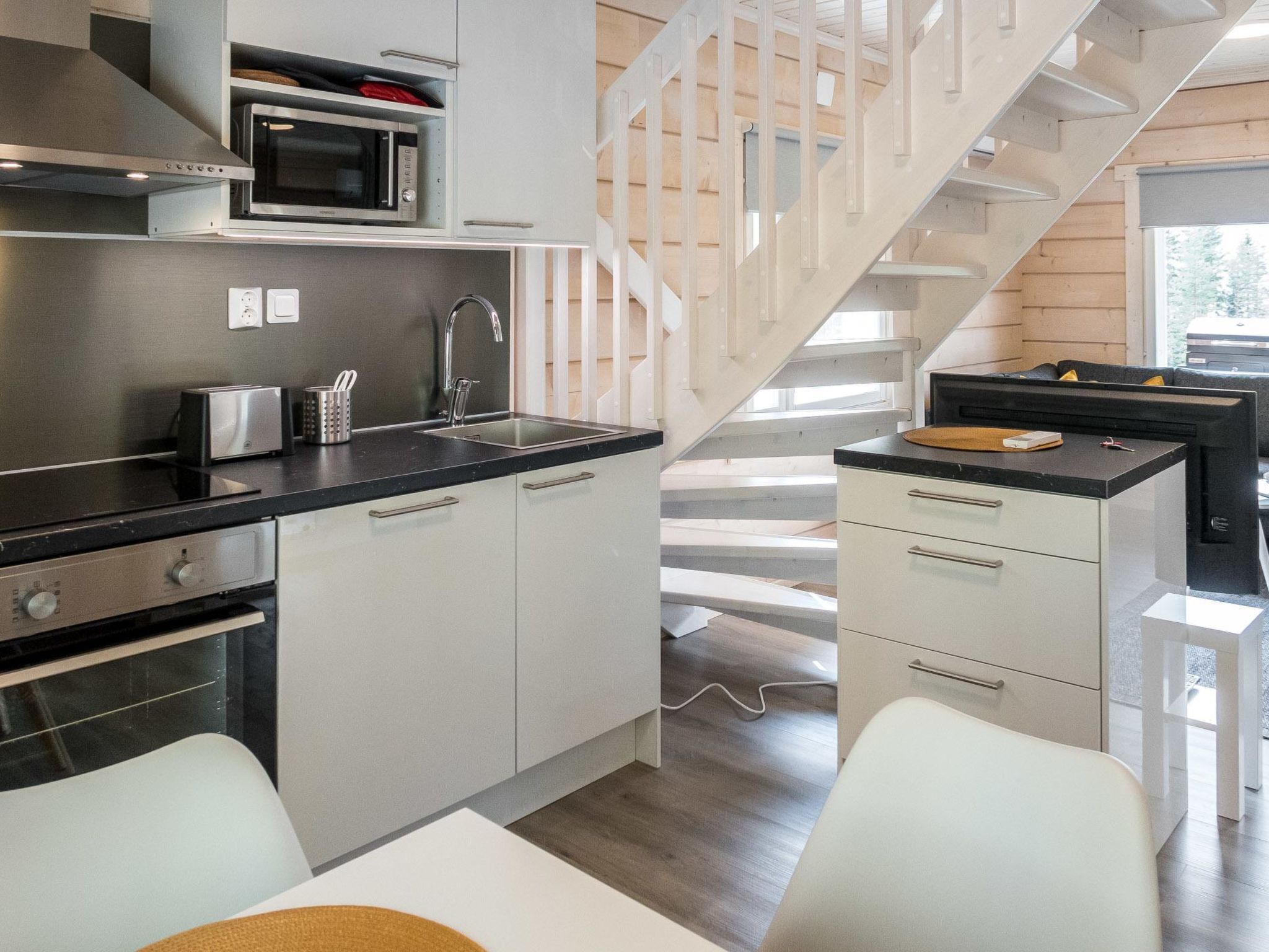 冰箱、微波炉、洗碗机、厨具/餐具