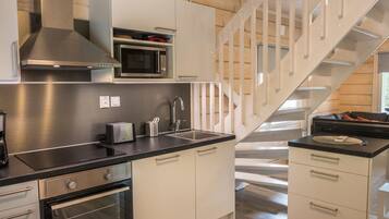 Réfrigérateur, micro-ondes, lave-vaisselle