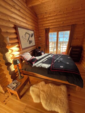 Bügeleisen/Bügelbrett, Reisekinderbett, kostenloses WLAN, Bettwäsche