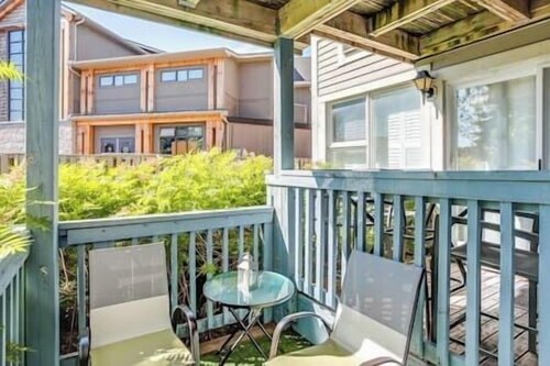 Blue Mountain Luxury Studio - Crave TV