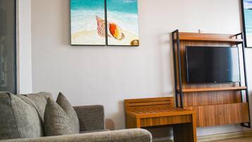 32-inch TV with cable channels