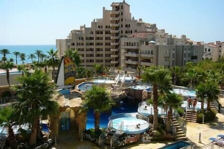 Pool. Marina d'OR. 3-bedroom apartment. Beach