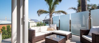 Hampton Haven Pool metres to the Beach