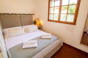 2 bedrooms, desk, free WiFi, bed sheets - Nice 2 bedroom house near the beach, Seignosse (Soustons)