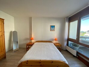 1 bedroom, WiFi - Cozy Apartment with Pool, Terrace & Parking near Capbreton Port (Capbreton)