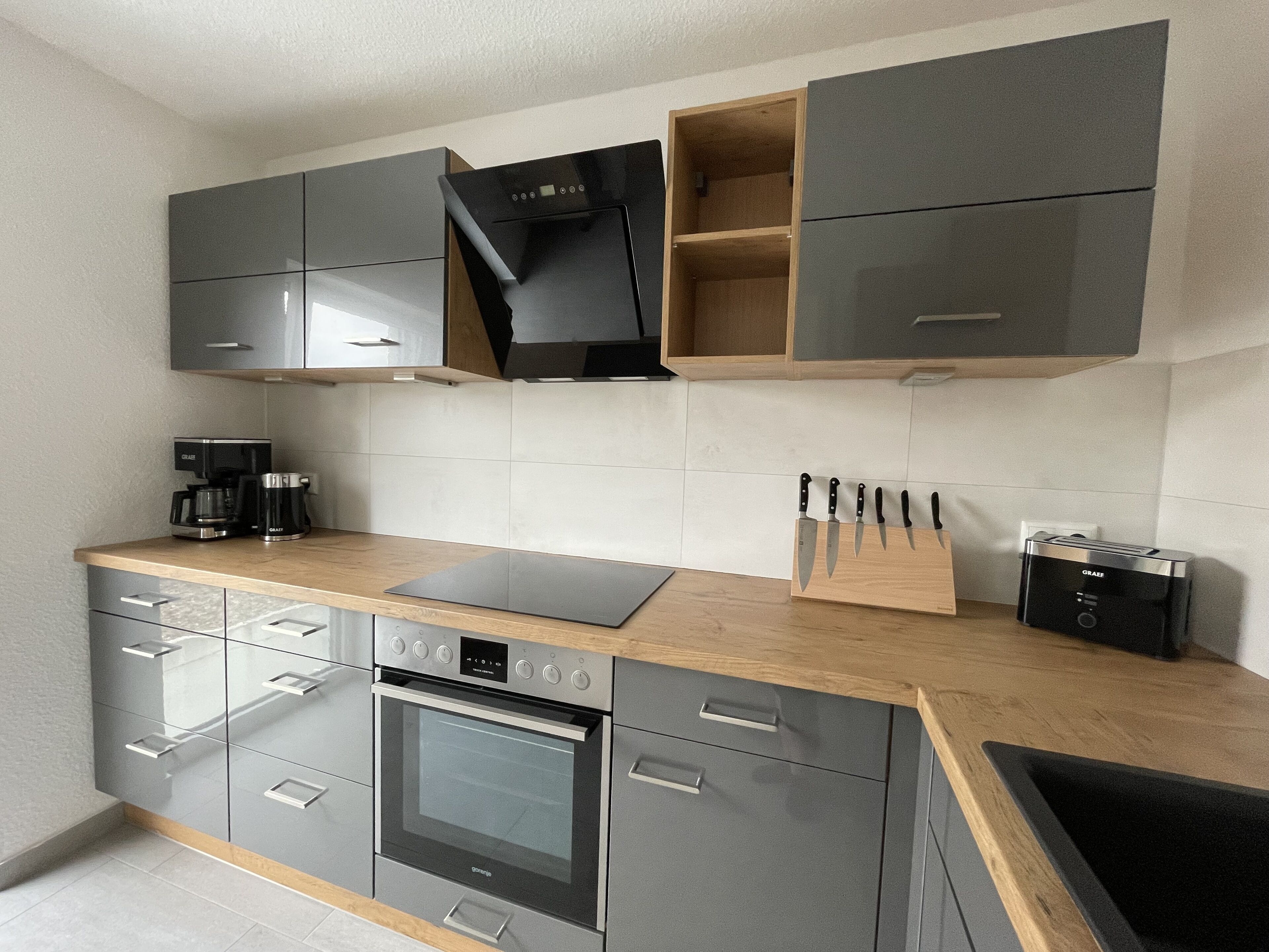 Kühlschrank, Ofen, Herdplatte, Geschirrspüler