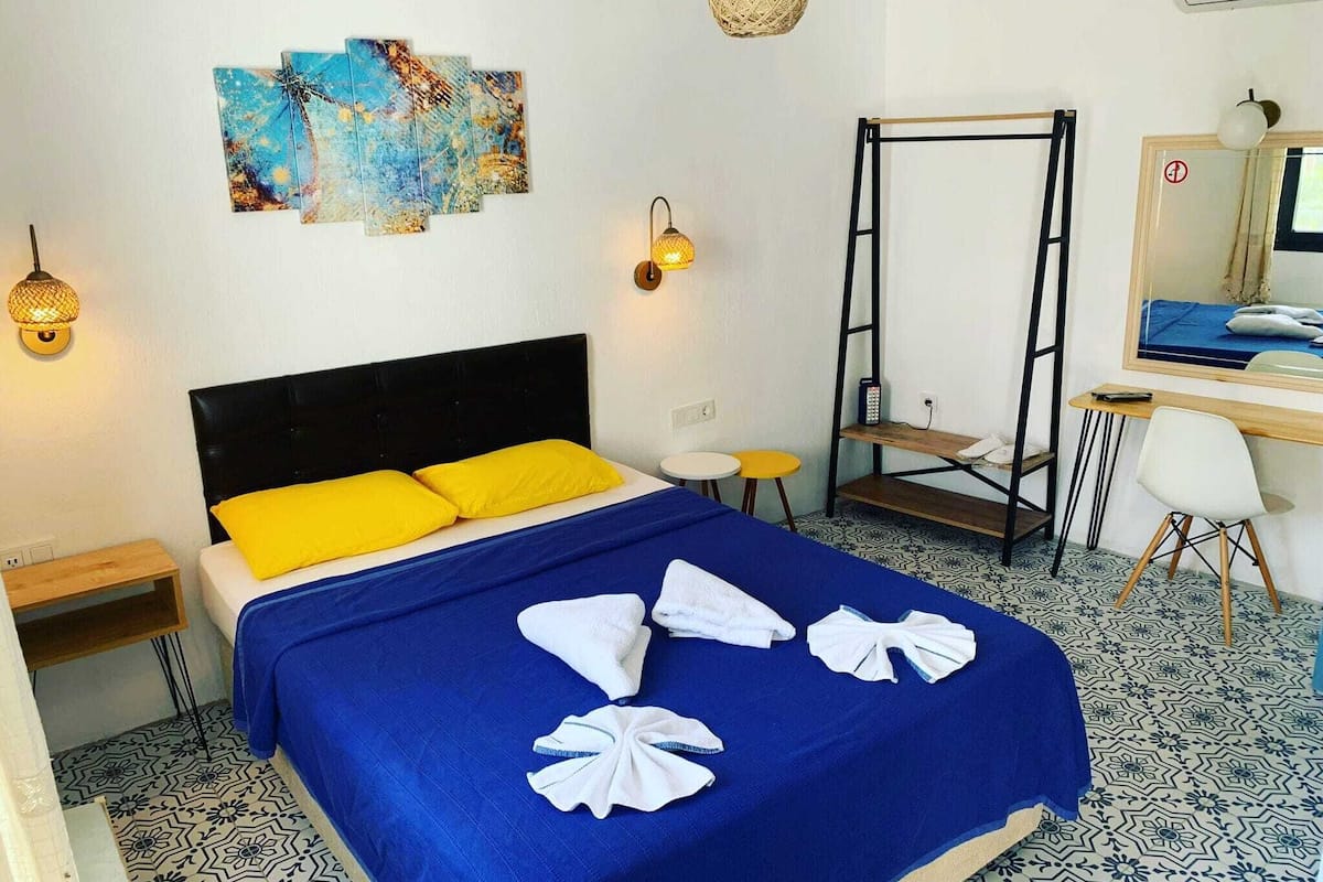 Comfort Double Room | Egyptian cotton sheets, premium bedding, minibar, individually decorated