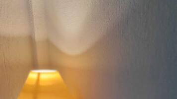 32-inch LED TV with satellite channels, TV