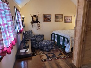 4 bedrooms, iron/ironing board, travel cot, free WiFi