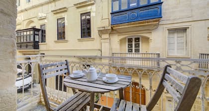 Tritoni harbour suites