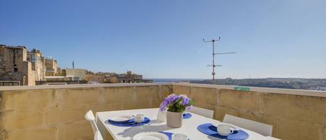Panoramic Penthouse | Terrace/patio