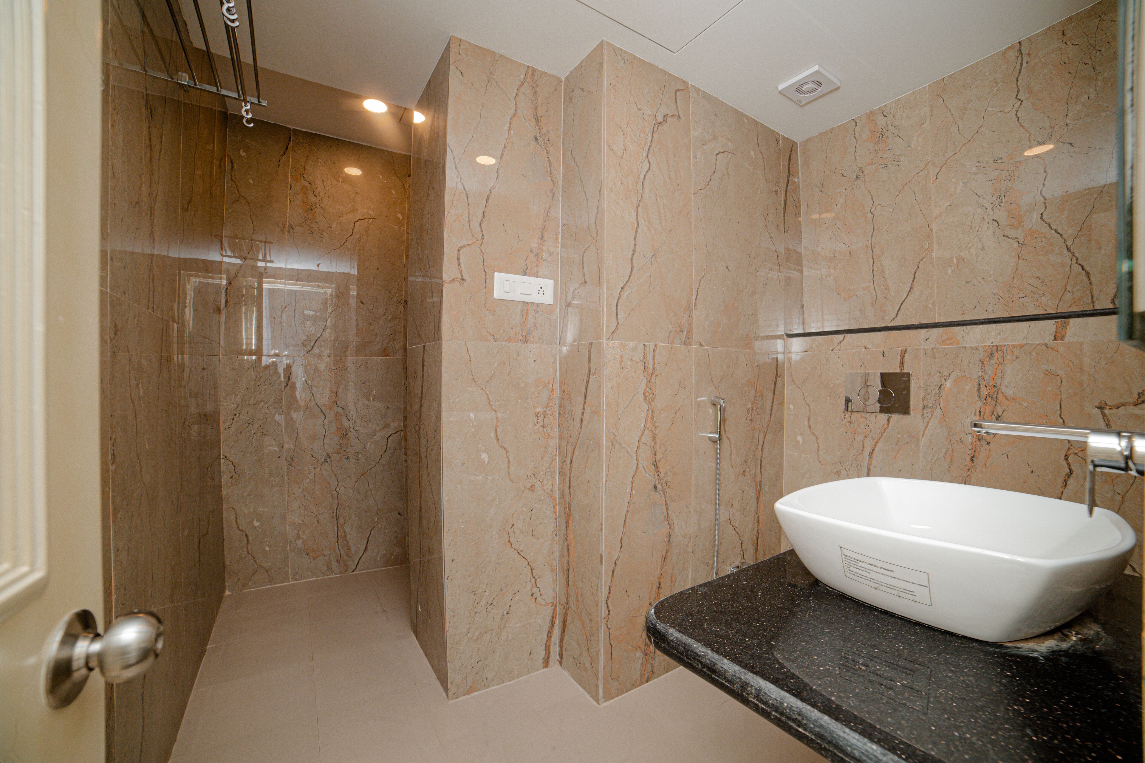 superior double room | bathroom | shower, free toiletries, hair dryer, slippers