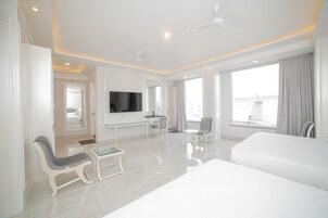 Familien-Vierbettzimmer | Zimmersafe, schallisolierte Zimmer, Bügeleisen/Bügelbrett