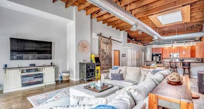 Spacious 4 Bedroom Downtown La Crosse