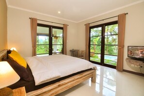 2 bedrooms, in-room safe, free WiFi