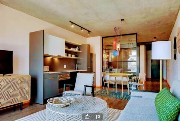 Interior - New Kingston Motel (Lahore)