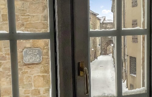Beautiful apartment in Pradelles with WiFi