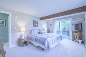 2 bedrooms, iron/ironing board, travel crib, internet