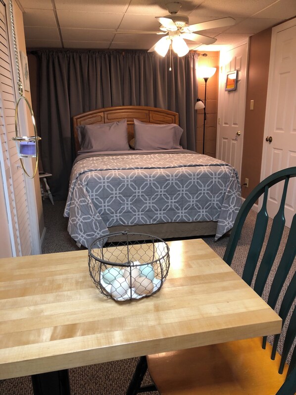 1 bedroom, desk, iron/ironing board, free WiFi