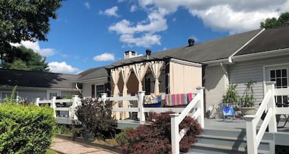 The Nesting Place in the Pocono’s LLC Peaceful private country studio apartment