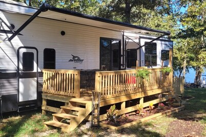 Logan Martin Lake Bungalow