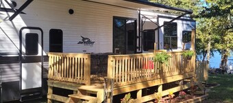 Logan Martin Lake Bungalow