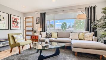 Smart TV, video games, stereo