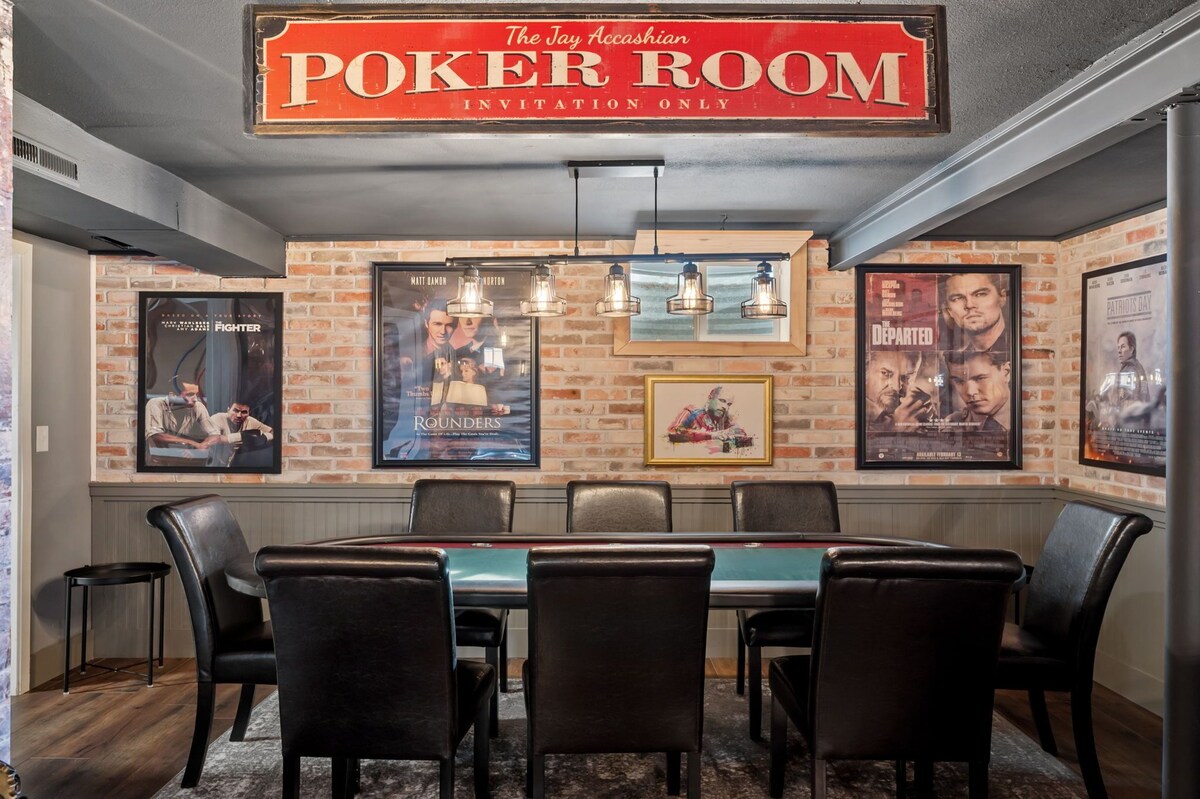 Sportsfans Paradise! Dog Friendly/Outdoor Kitchen