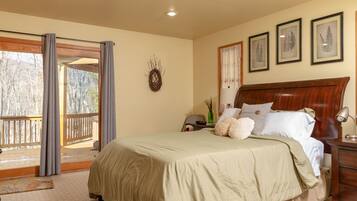 3 Schlafzimmer, Schreibtisch, Bügeleisen/Bügelbrett, WLAN