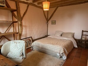 3 chambres, fer et planche à repasser, Wi-Fi gratuit