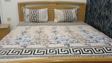 Habitación estándar doble | Tabla de planchar con plancha y wifi gratis