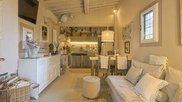 Smart-TV, Kamin, Tischfußball