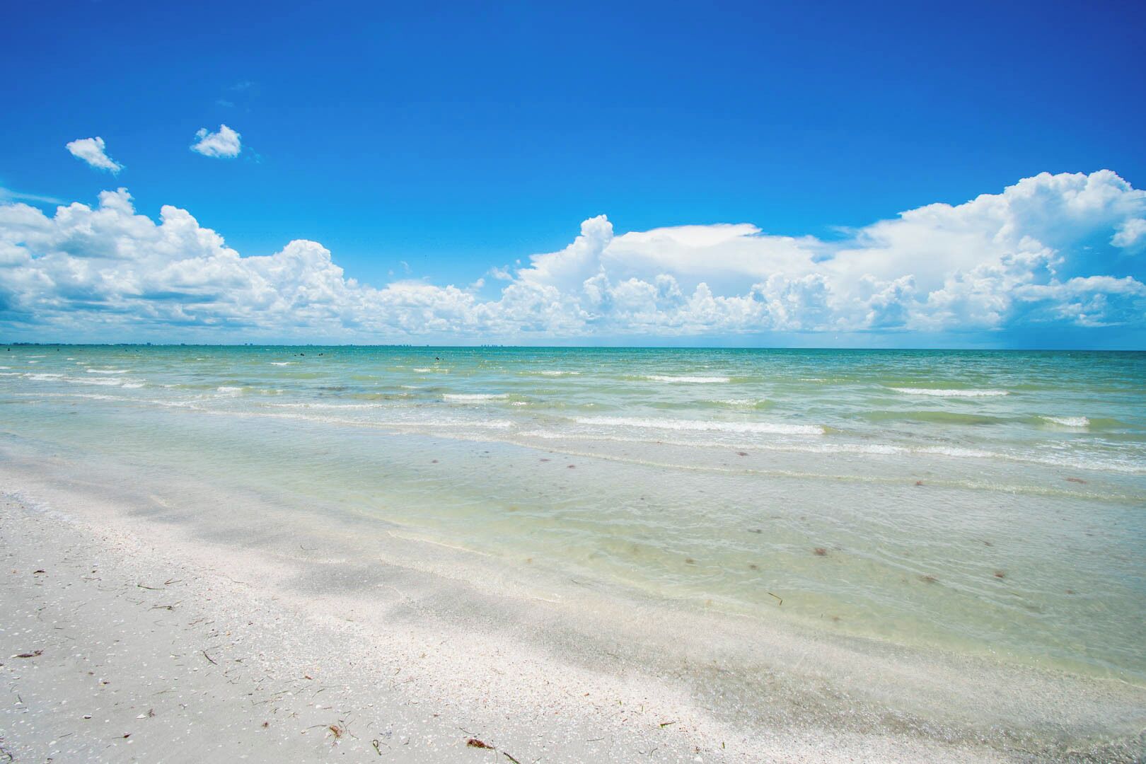 Am Strand, Liegestühle, Strandtücher