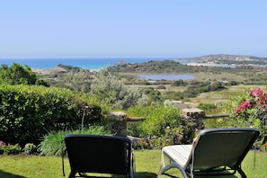 Property grounds - Exclusive Villa with Sea View in Chia, 3 double bedrooms and 3 bathrooms. (Sardegna)