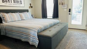 3 bedrooms, desk, iron/ironing board, travel cot