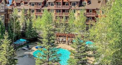 The Agenor by Samsara SSR Property Management|Top Luxury|360° MountainView|1200S