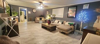 3BR with  Fireplace, Smart TV ,  Near BMW & GSP
