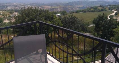 5 Bedroom Fully Furnished Detached Villa, sleeps 11, Private Car & Pool,